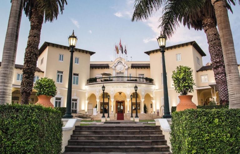 The Caffeinated Wanderer’s Look at the Country Club Lima Hotel